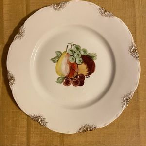 Warwick Royal Quality Hand Painted warranted platinum plate 9”